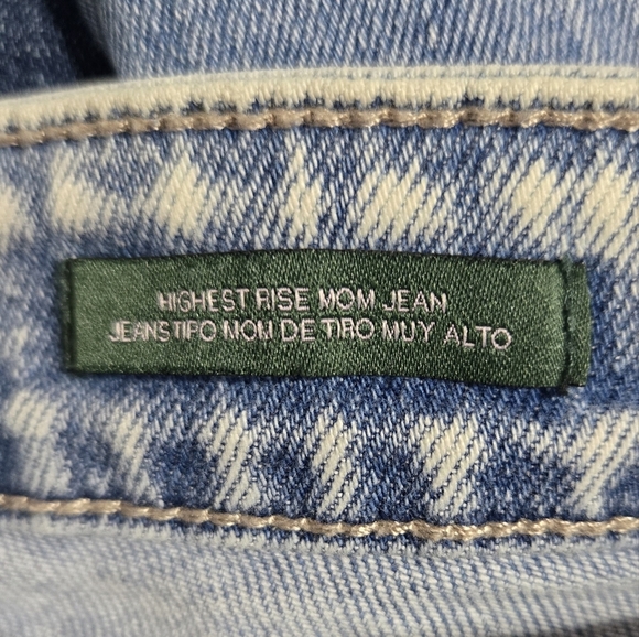 Wild Fable highest rise mom jeans distressed Ombre Jeans Sz 6 - Picture 2 of 12